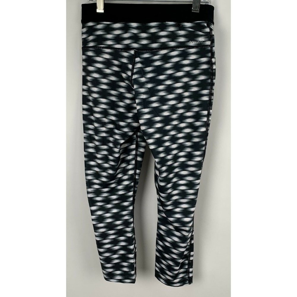 Nike - Picture 5 of 8